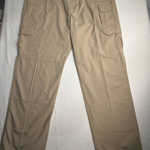 5.11 Tactical Series Cargo Pants 38x34 Khaki  Durable Outdoor/Workwear